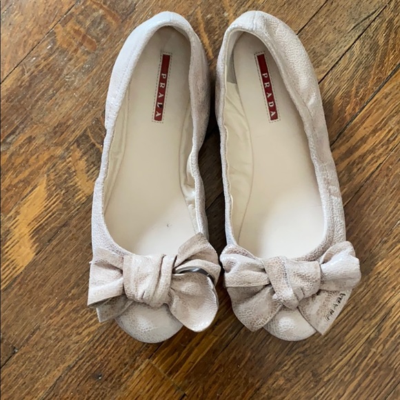 Prada Shoes - Authentic Prada nude bow flats - 38